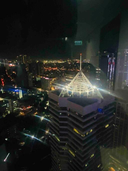 Air Residences Makati - Fully Furnished Condo With Skyline Views! Manila Bagian luar foto