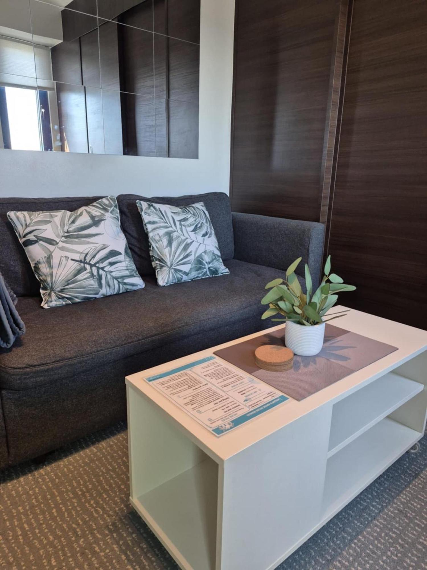 Air Residences Makati - Fully Furnished Condo With Skyline Views! Manila Bagian luar foto